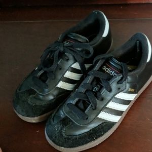 Kids size 13.5 addidas